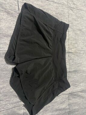 lululemon athletica Black Women's Athletic Shorts size 6